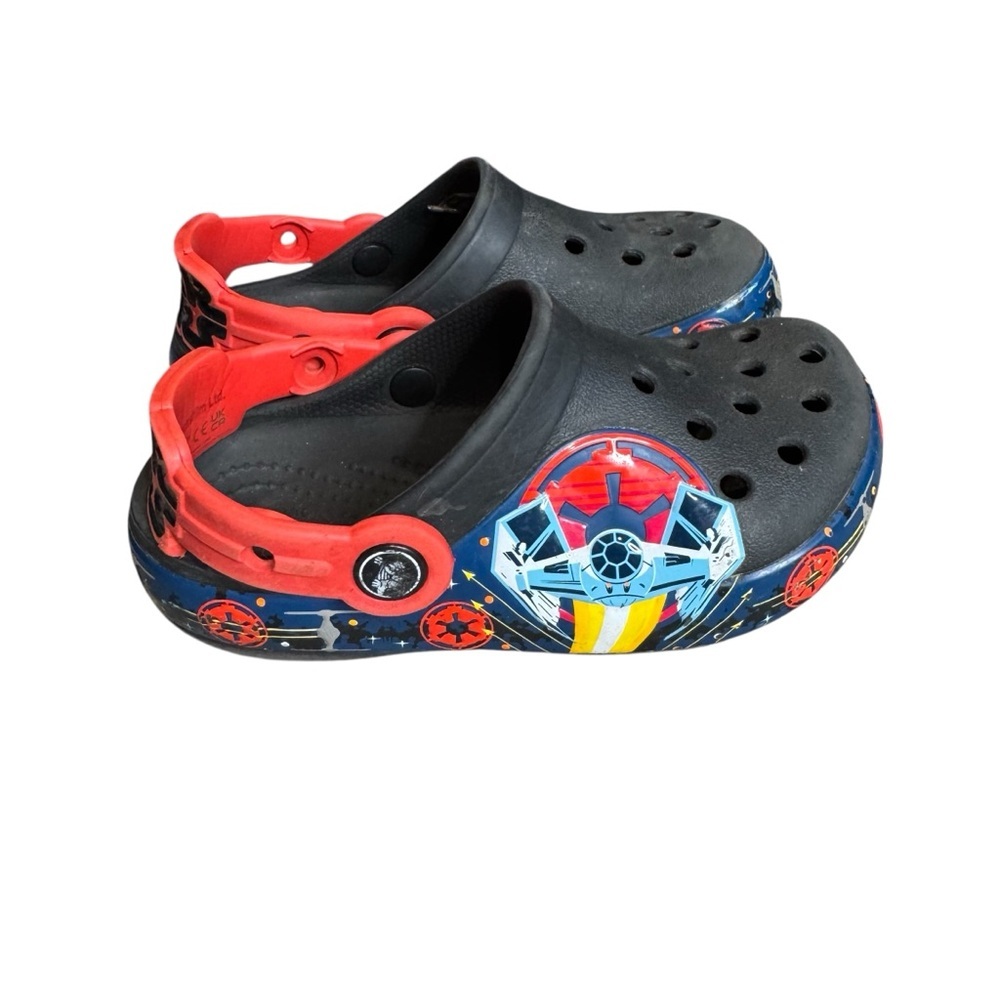 Crocs X Star Ward Kids 9 C Darth Vader Shoes Sandal Slip On Red Black - Picture 3 of 6